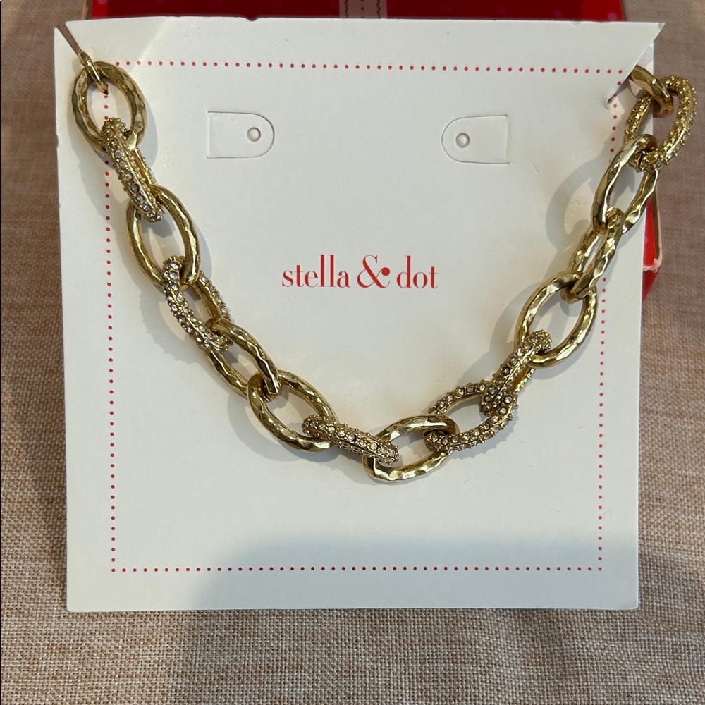 Stella & Dot Gold Textured Link bracelet
